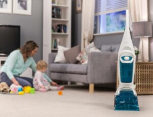 machine for cleaning rugs in living room